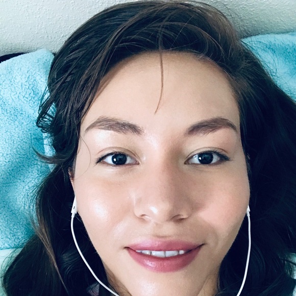 Meet your Posher, Alicia - Picture 1 of 1